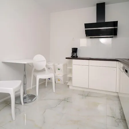 Designlofts über Der Stadt - Sennhütte 15 Apartment