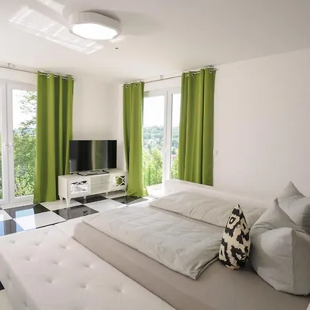 Designlofts über Der Stadt - Sennhütte 15 Apartment *